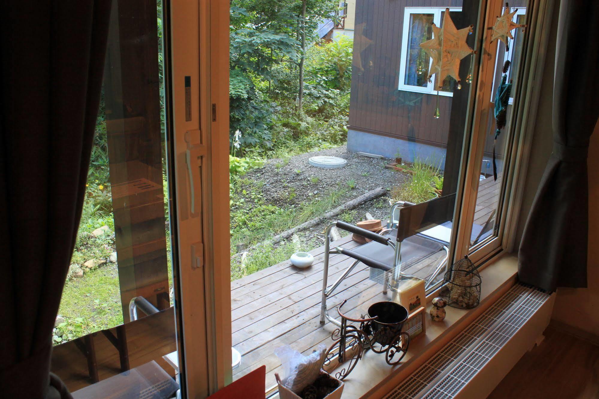 Ituka Furano E Guest House Exterior photo