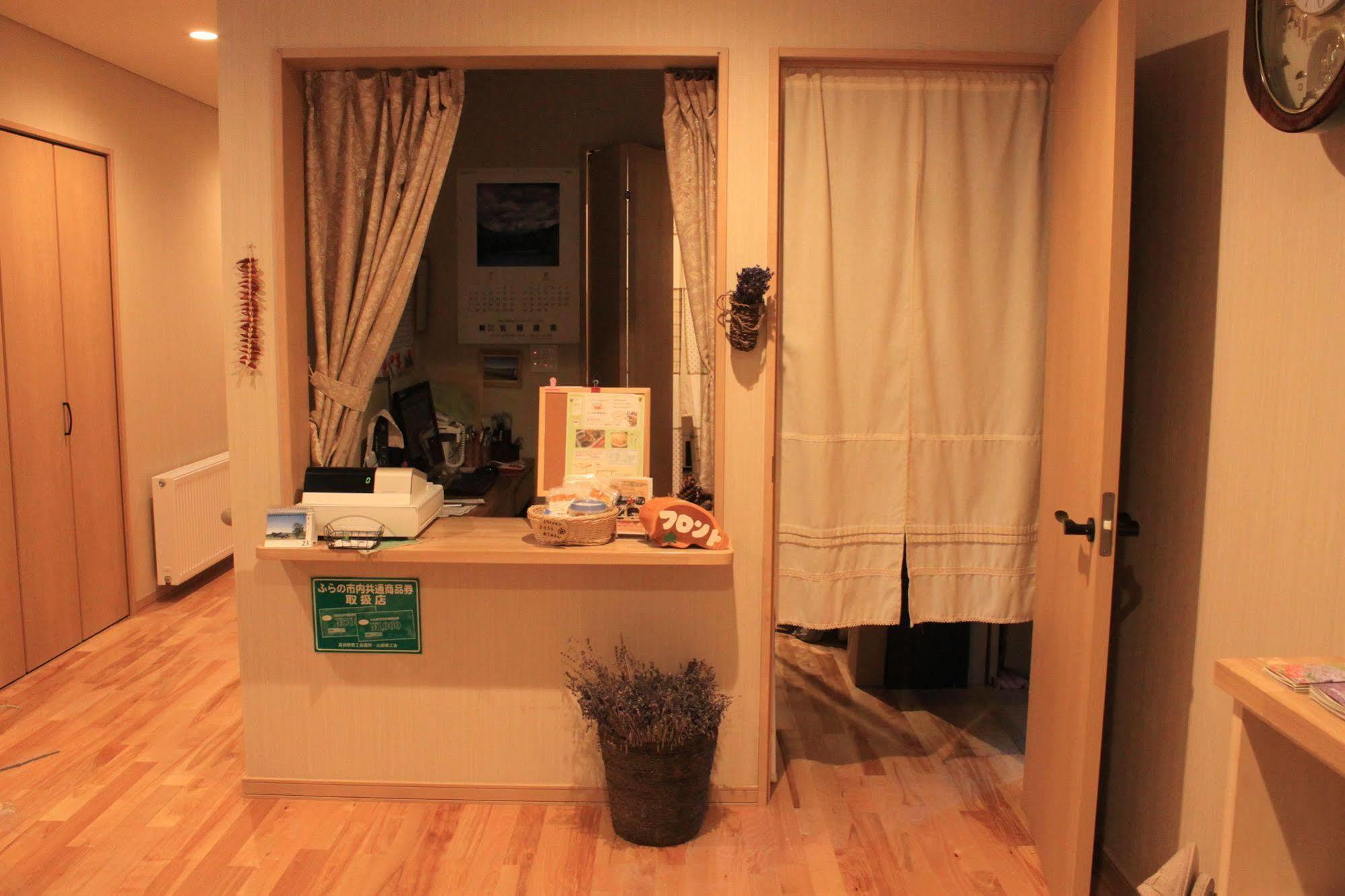Ituka Furano E Guest House Exterior photo