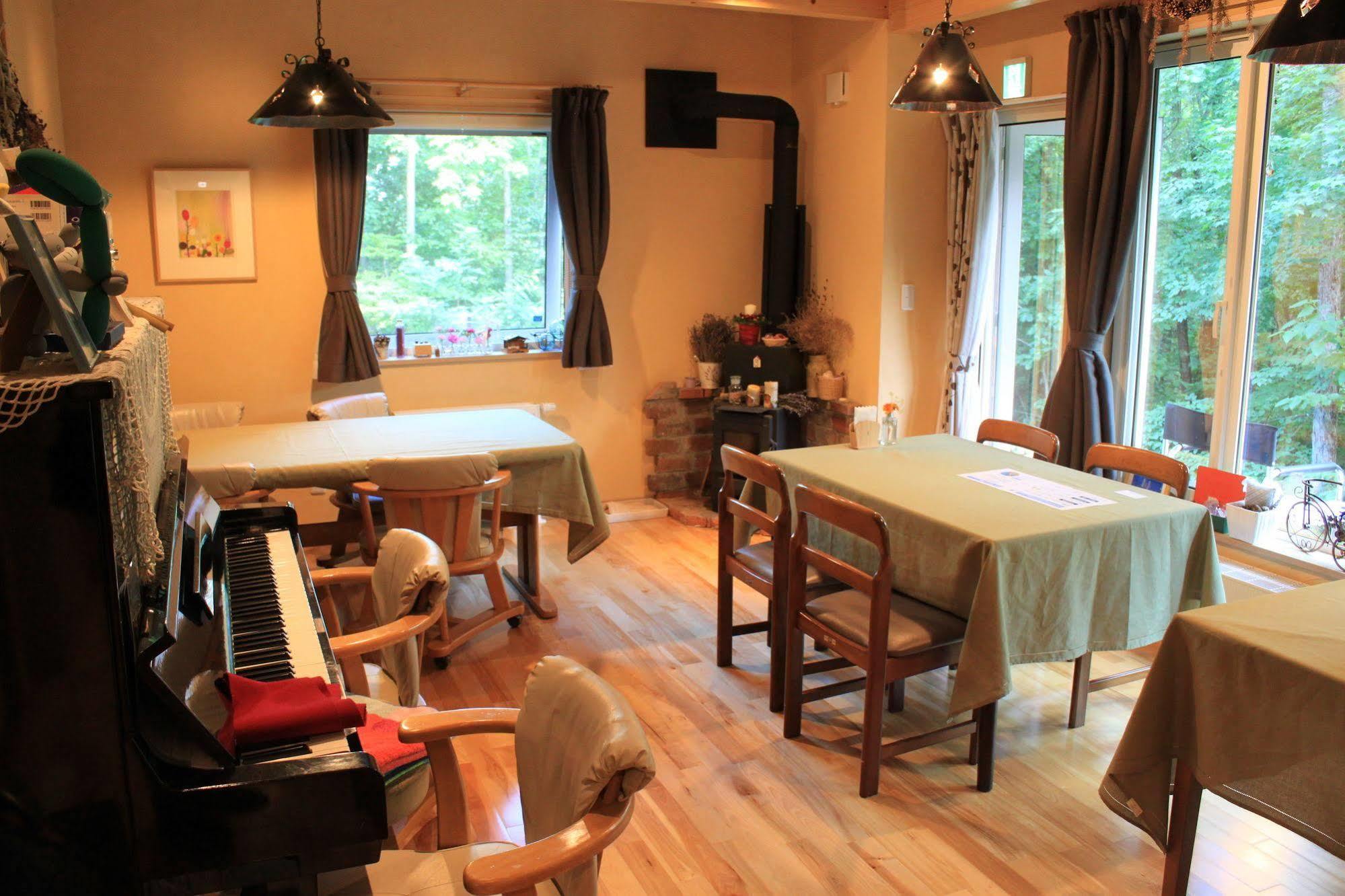 Ituka Furano E Guest House Exterior photo