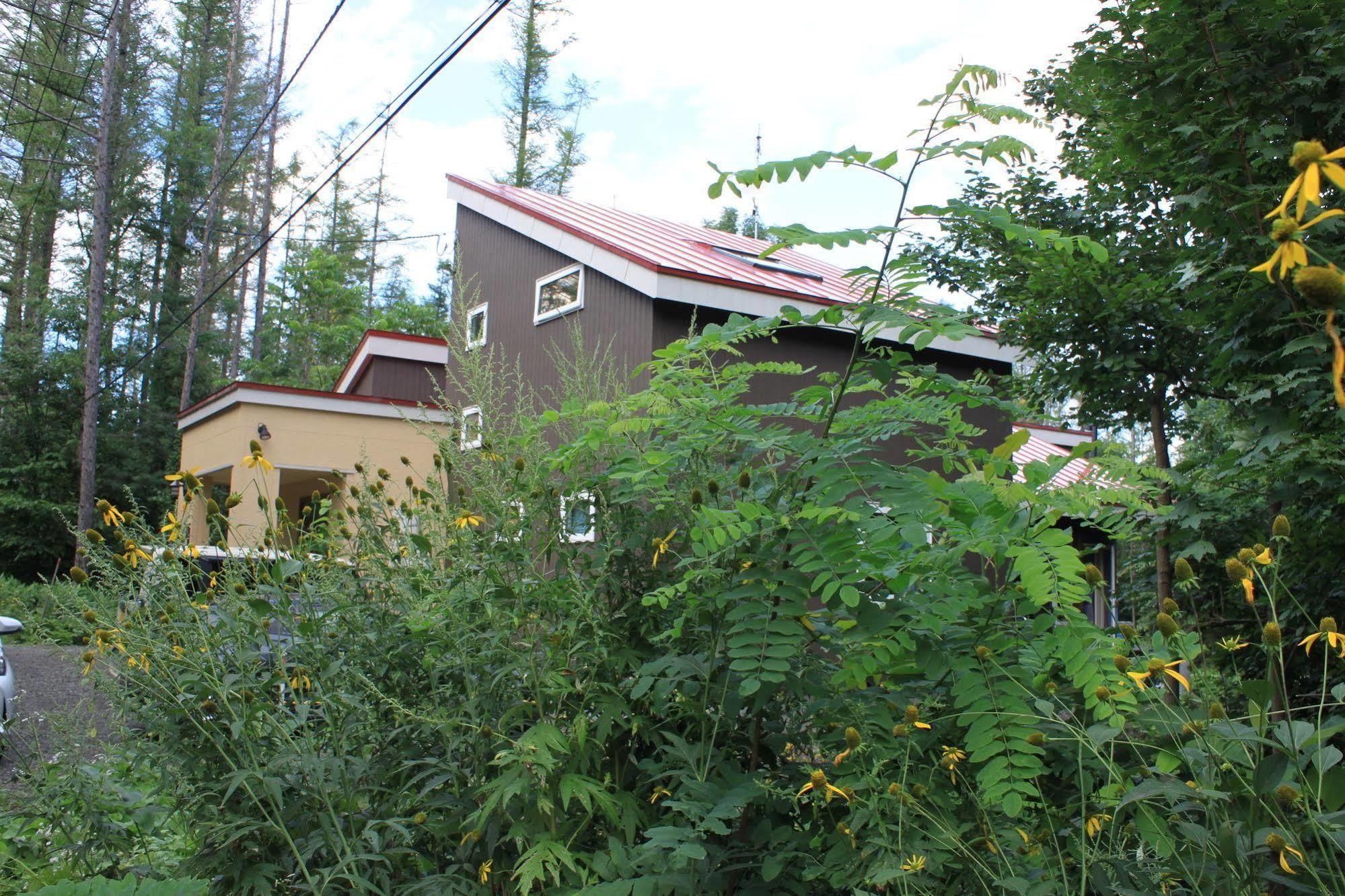 Ituka Furano E Guest House Exterior photo